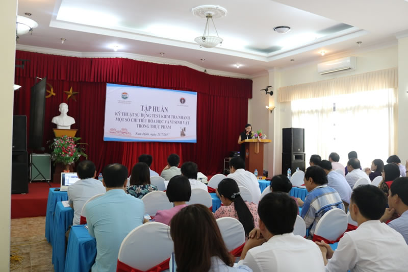 Tập huấn “Kỹ thuật sử dụng Test nhanh một số chỉ tiêu hóa học và vi sinh vật”