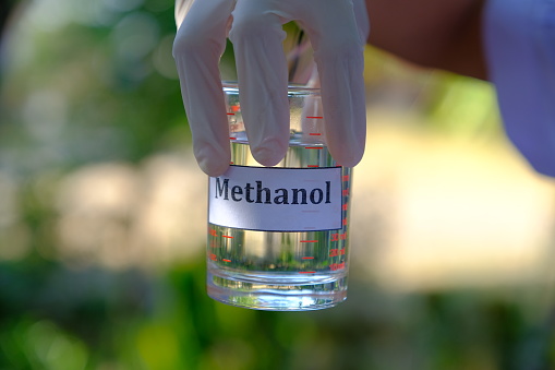 Cảnh giác với rượu có methanol - uống một ly dễ đi một đời! Ảnh 1