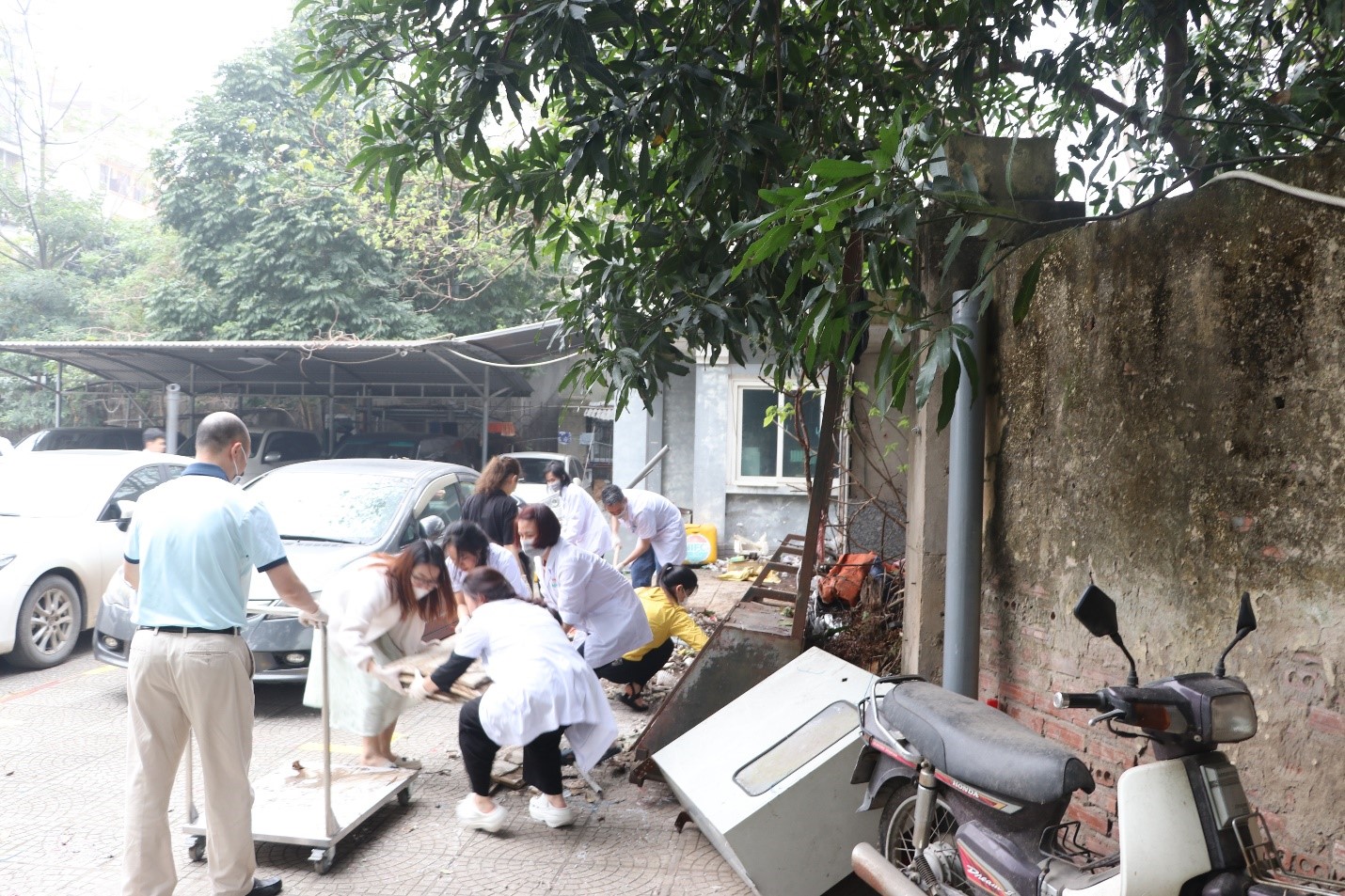 vien-KNATVSTPQG-phat-dong-thuc-hien-chuong-trinh-5s-nhan-dip-ky-niem-15-nam-ngay-thanh-lap-vien-6