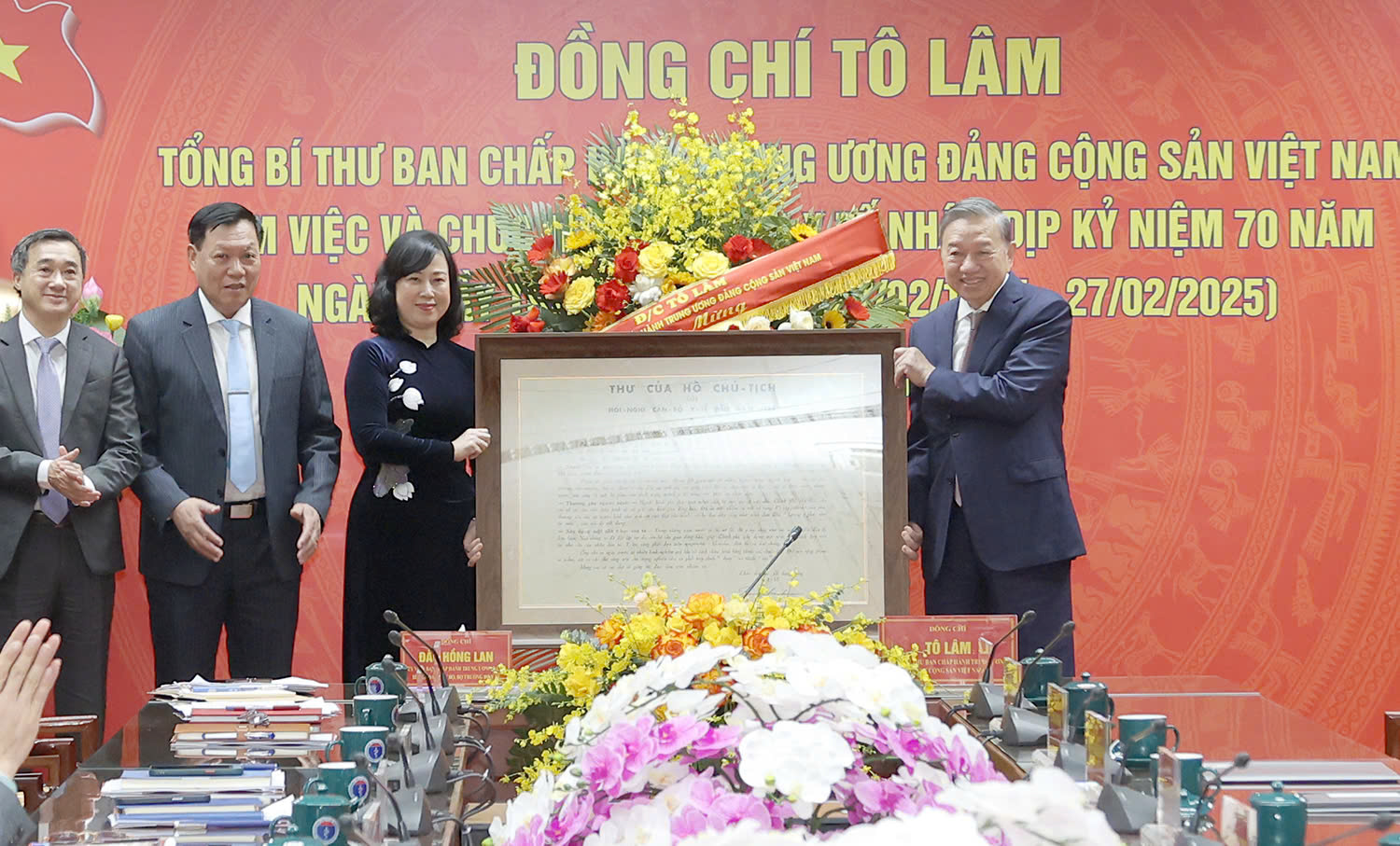 Toàn văn phát biểu của Tổng Bí thư Tô Lâm tại buổi làm việc với okvipau nhân Ngày Thầy thuốc Việt Nam- Ảnh 3.