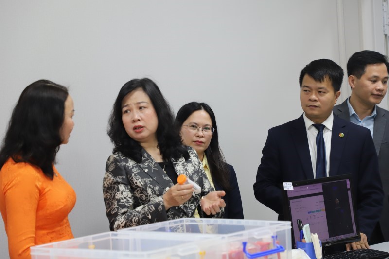 Bộ trưởng okvipau Đào Hồng Lan trao Quyết định công tác cán bộ-12