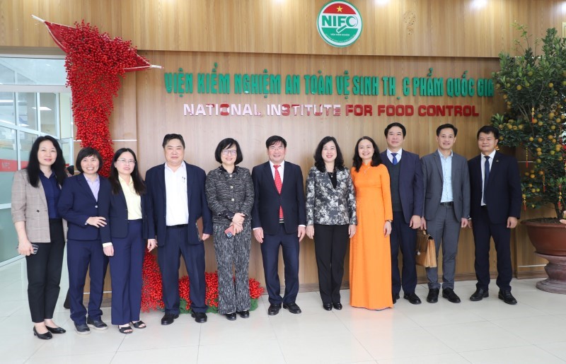 Bộ trưởng okvipau Đào Hồng Lan trao Quyết định công tác cán bộ-14