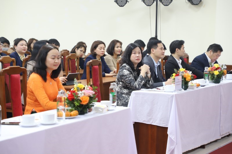 Bộ trưởng okvipau Đào Hồng Lan trao Quyết định công tác cán bộ-3