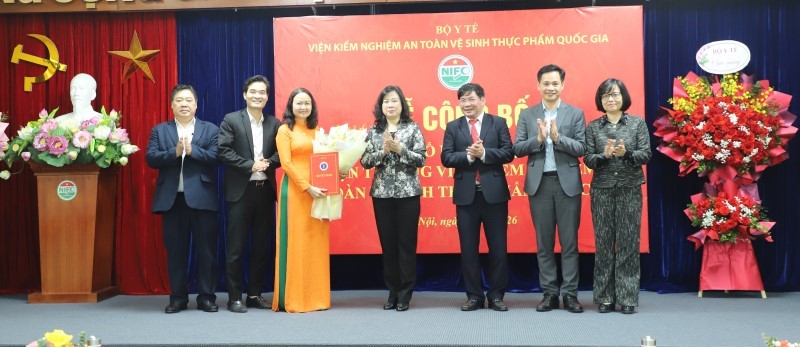 Bộ trưởng okvipau Đào Hồng Lan trao Quyết định công tác cán bộ-9