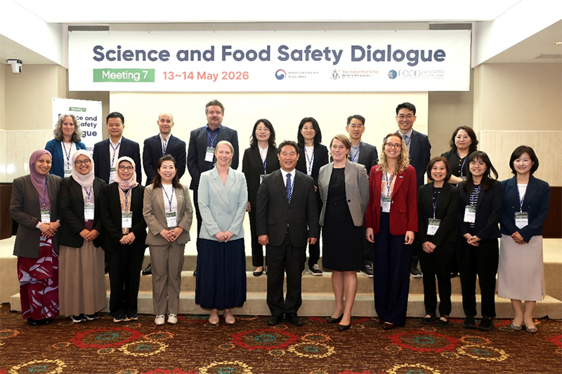 Assoc-Prof-Tran-Cao-Son-NIFCs-Deputy-Director-attended-at-the-Dialogue