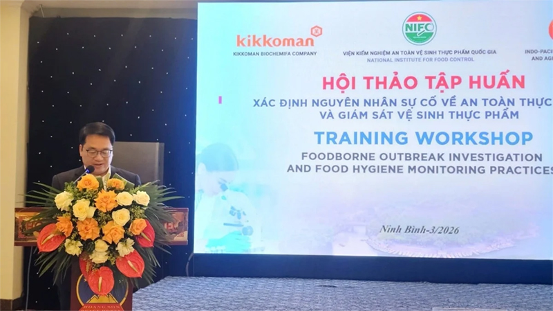 MSc-Bui-Duc-Lap-Deputy-Director-General-of-the-Vietnam-Food-Administration-delivering-directions-at-the-workshop